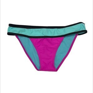 YMI bikini swim bottoms size medium NWOT